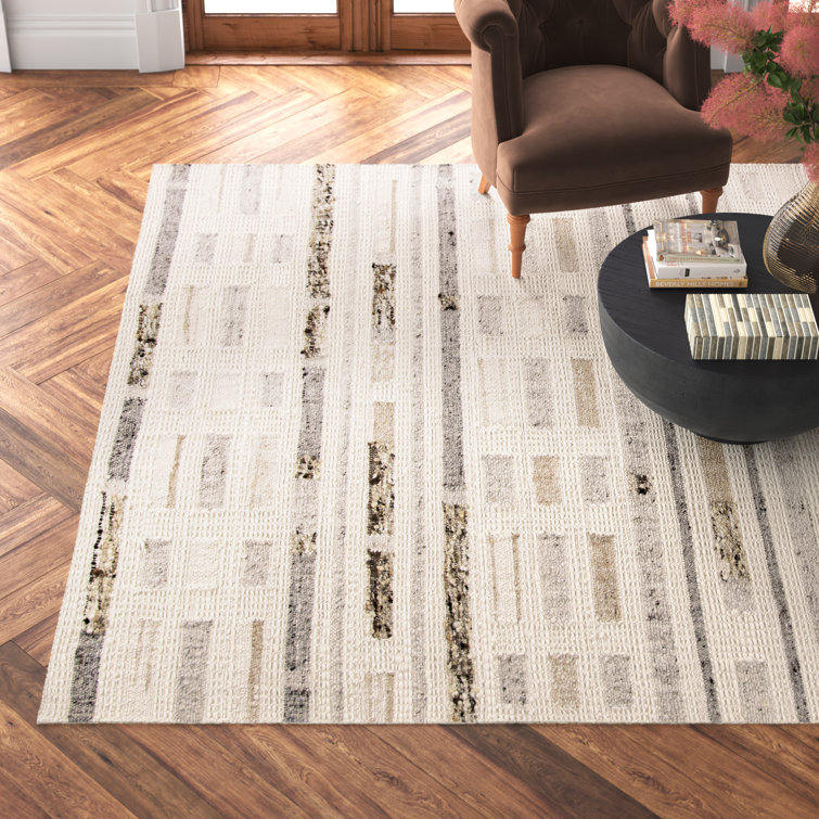 Handmade Silver/Ivory Rug Joss & Main